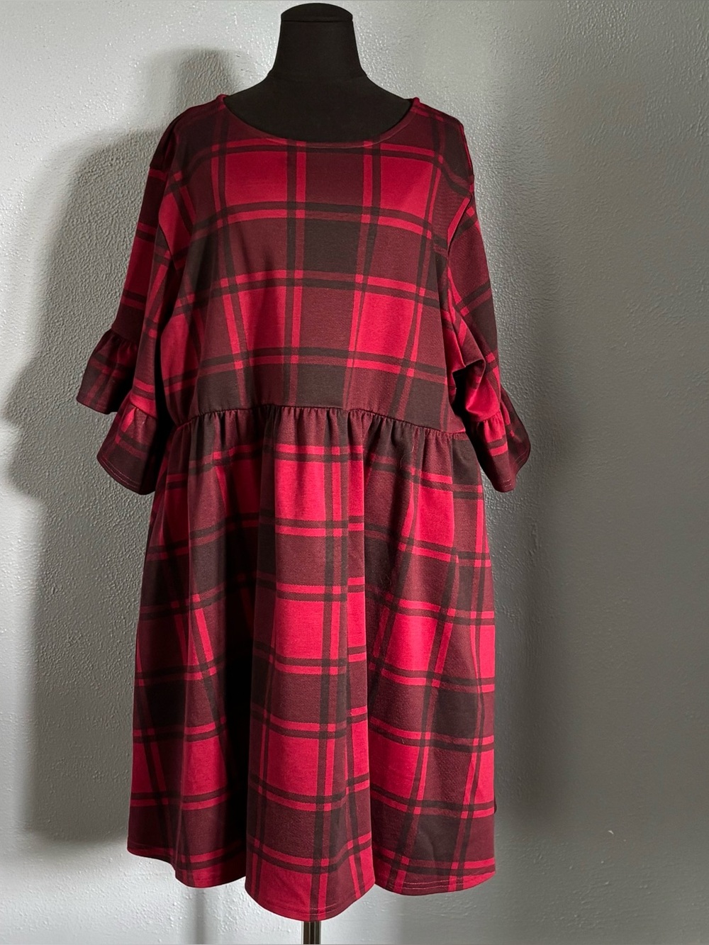 Boohoo Maroon Red and Black Plaid Short Sleeve Dress Womens Size 18